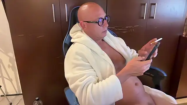 alanan881 online show from January 8, 1:11 am