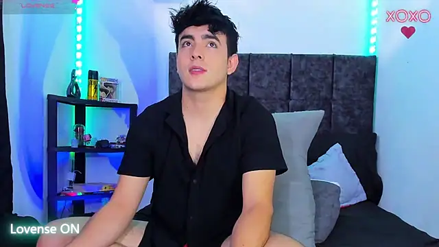 nolan twink1 online show from April 12, 5:47 pm