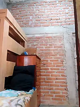 hoy toyboy online show from December 5, 7:29 pm