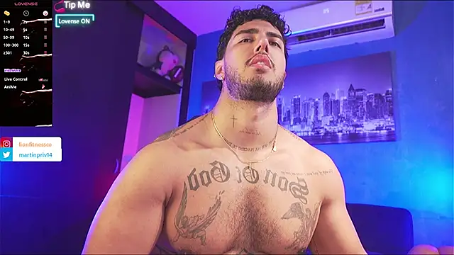 JACOB MARTINS online show from January 17, 3:59 pm