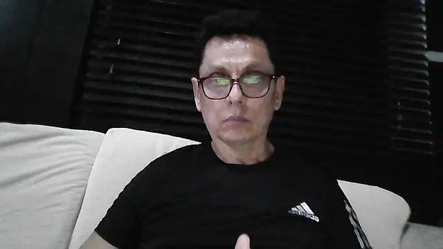 Snapshot of MarcusKelvin chatting on October 7, 12:26 am MarcusKelvin online show from October 7, 12:26 am