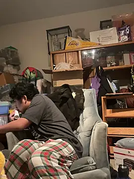 bigasianloads25 online show from January 2, 6:50 am