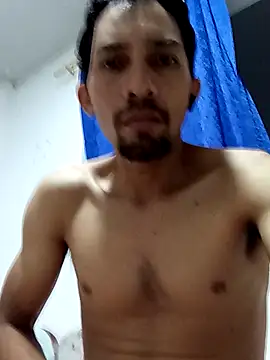 Snapshot of Emilio2034 chatting on October 29, 12:19 pm Emilio2034 online show from October 29, 12:19 pm