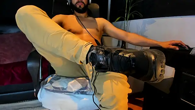 alessandro wye online show from December 19, 10:12 am