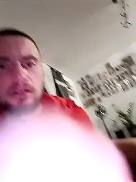 wariacik0024 online show from September 21, 2:33 am