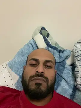 Snapshot of islandvybee55 chatting on January 24, 1:13 am islandvybee55 online show from January 24, 1:13 am