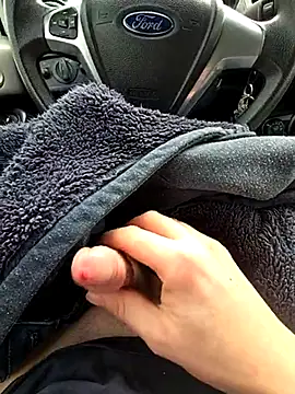 Snapshot of Titanhoott chatting on February 20, 12:36 pm Titanhoott online show from February 20, 12:36 pm