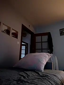 Misiopasyw1 online show from December 22, 12:05 pm