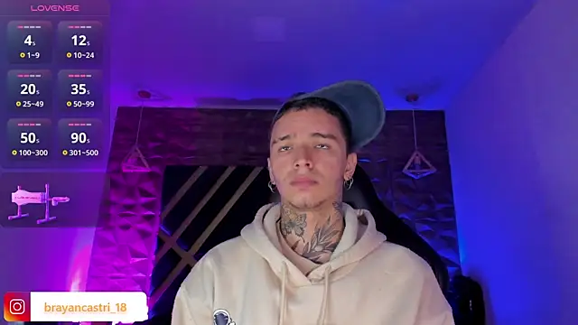 Ian Castillo  online show from April 9, 11:27 am