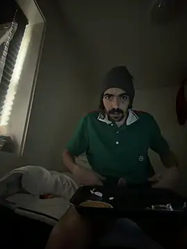 wolfwhite95 online show from March 21, 7:12 am