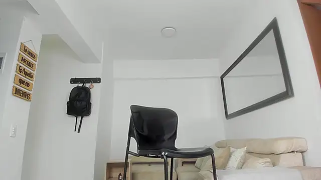 smit hot sr online show from February 8, 6:30 am