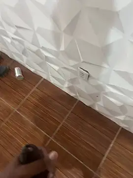 lupicxt online show from April 12, 3:57 pm