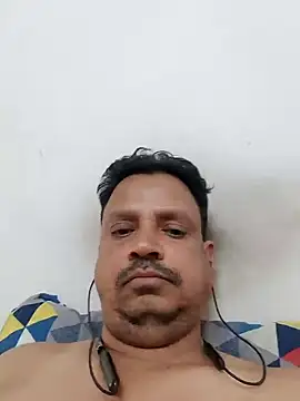 Snapshot of Raj1043 chatting on February 11, 9:09 am Raj1043 online show from February 11, 9:09 am