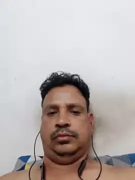 Snapshot of Raj1043 chatting on February 9, 11:36 am Raj1043 online show from February 9, 11:36 am