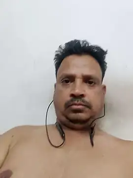 Snapshot of Raj1043 chatting on February 16, 11:27 am Raj1043 online show from February 16, 11:27 am