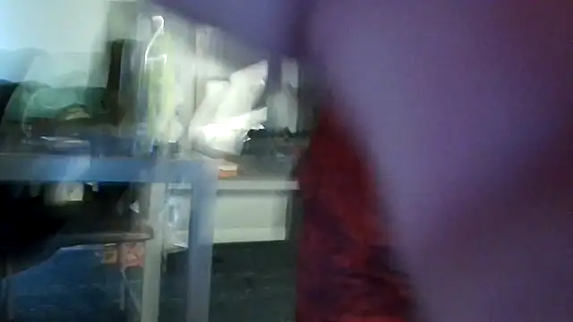 Snapshot of EatMyCake831 chatting on March 5, 5:18 pm EatMyCake831 online show from March 5, 5:18 pm