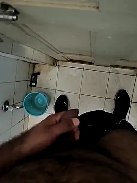 yourboy2000   online show from October 15, 7:38 am