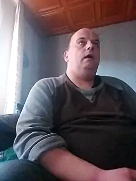 bigi441980 online show from April 7, 5:18 am