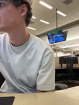 ppahcket online show from December 11, 3:26 am