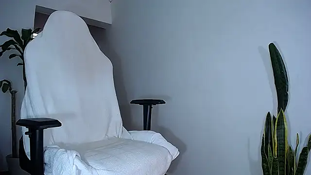 diamond black00 online show from March 2, 6:13 pm