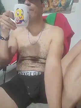 latinmartin73 online show from December 18, 3:57 am