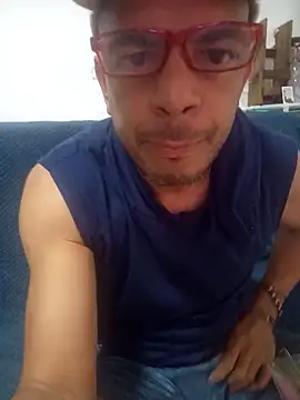 Snapshot of latinmartin73 chatting on March 9, 7:37 pm latinmartin73 online show from March 9, 7:37 pm