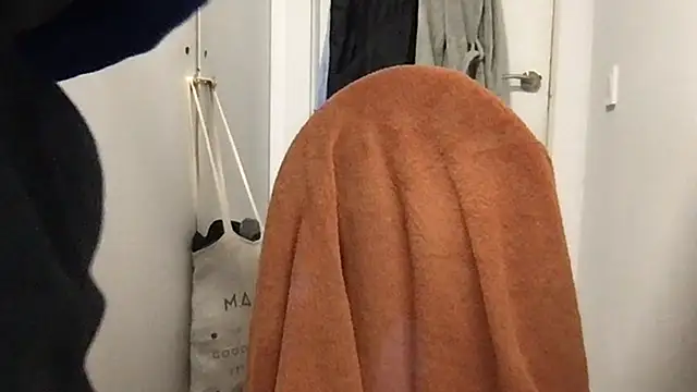 Lucascacaca online show from February 13, 7:30 pm