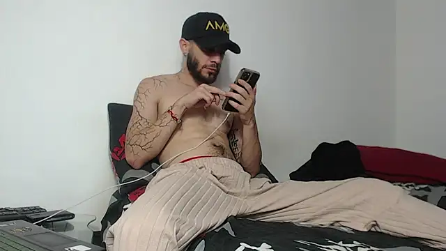 Angel photograph online show from March 26, 8:02 pm