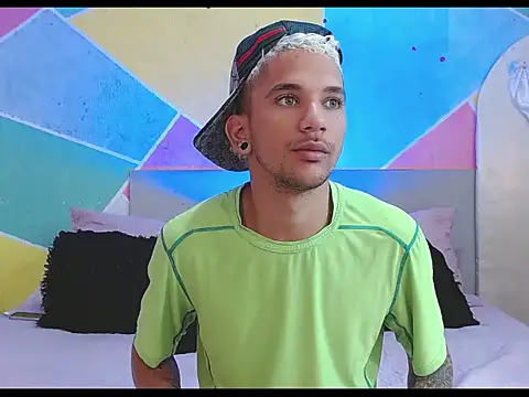 tylor boy online show from March 2, 6:59 pm