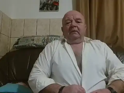 fullballs6 online show from February 2, 3:10 am