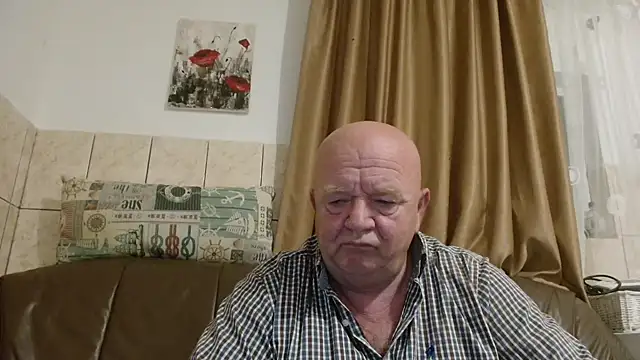 fullballs6 online show from October 7, 2:15 am