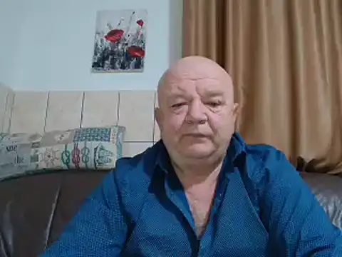 fullballs6 online show from December 18, 3:37 am