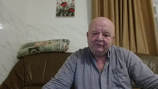 fullballs6 online show from December 22, 3:14 am