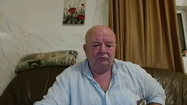 fullballs6 online show from December 15, 2:08 am