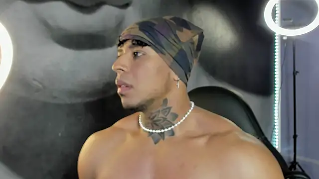 bradley smith online show from January 12, 10:12 pm