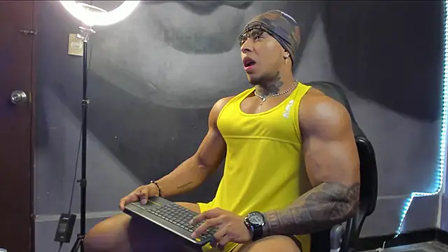 bradley smith online show from February 22, 10:51 am