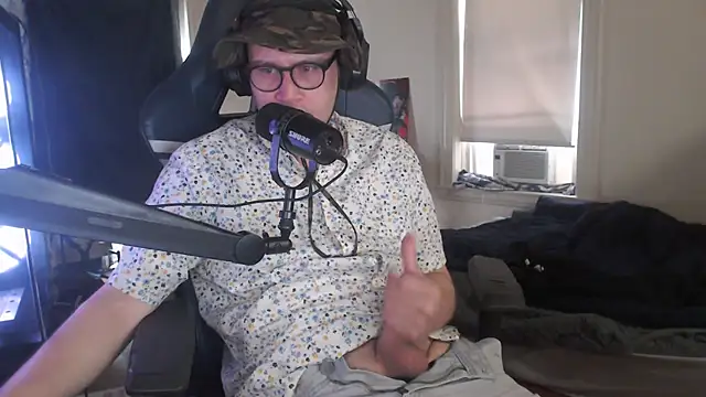 chicostick413 online show from September 8, 4:39 pm