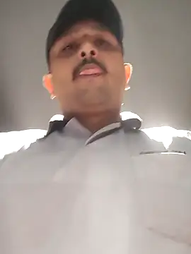 Snapshot of Akhil3290 chatting on March 6, 4:17 pm Akhil3290 online show from March 6, 4:17 pm