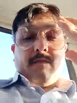 Snapshot of Akhil3290 chatting on January 29, 12:13 pm Akhil3290 online show from January 29, 12:13 pm