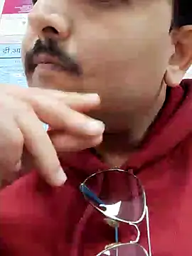 Snapshot of Akhil3290 chatting on January 13, 9:41 am Akhil3290 online show from January 13, 9:41 am