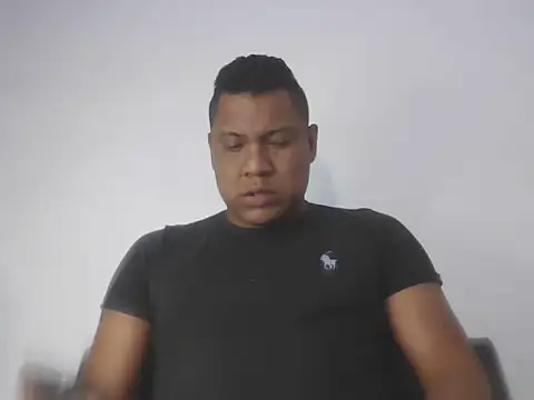 latinblack01 online show from October 6, 2:00 pm