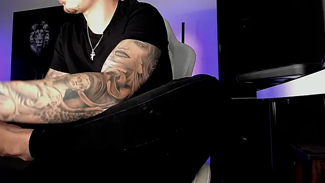 uptomatty online show from October 30, 7:21 am