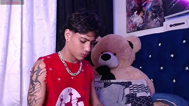 Sexys Boys Hot1 online show from November 20, 3:39 am