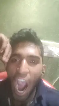 loganwollf online show from January 3, 12:30 pm