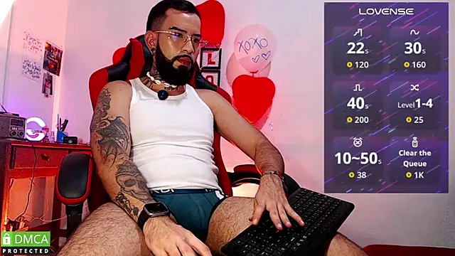 Diilanhott online show from February 13, 10:37 pm