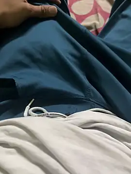 rockyji09 online show from November 1, 8:24 pm