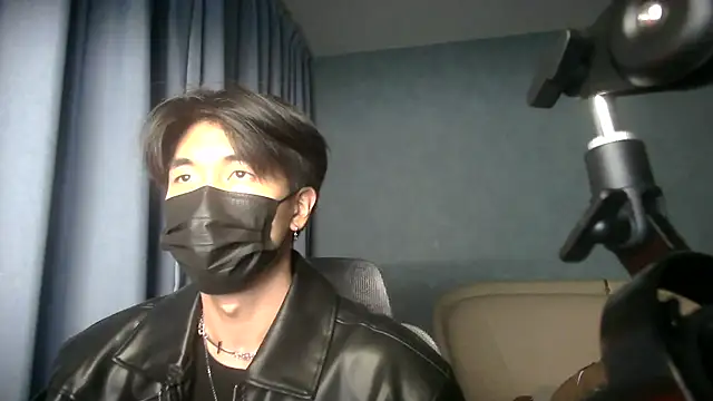 wuzhimao0207 online show from June 5, 4:02 pm