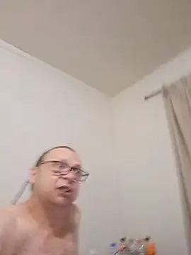 fastesttongue1680 online show from March 14, 5:16 am