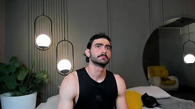 Austin bolt online show from December 17, 1:39 am