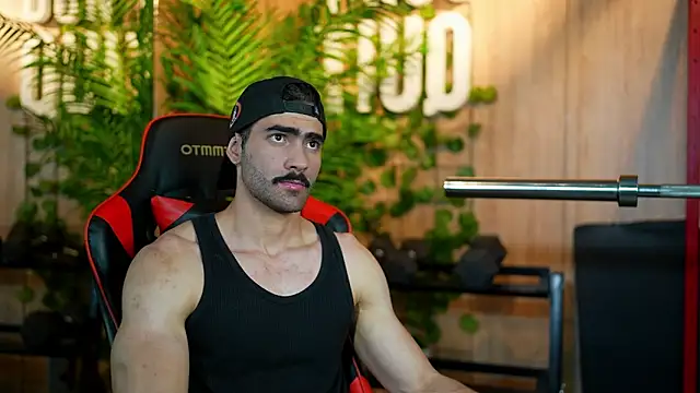 Austin bolt online show from December 6, 2:35 am